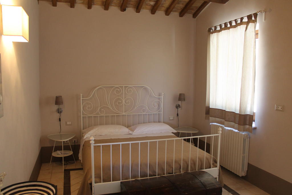 Agriturismo Borgo Pirolino Orvieto Habitación foto